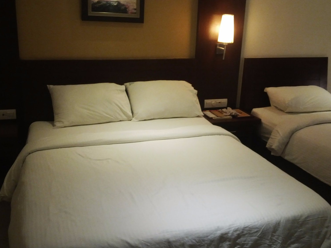 Vayalur酒店住宿-Hotel Shaans