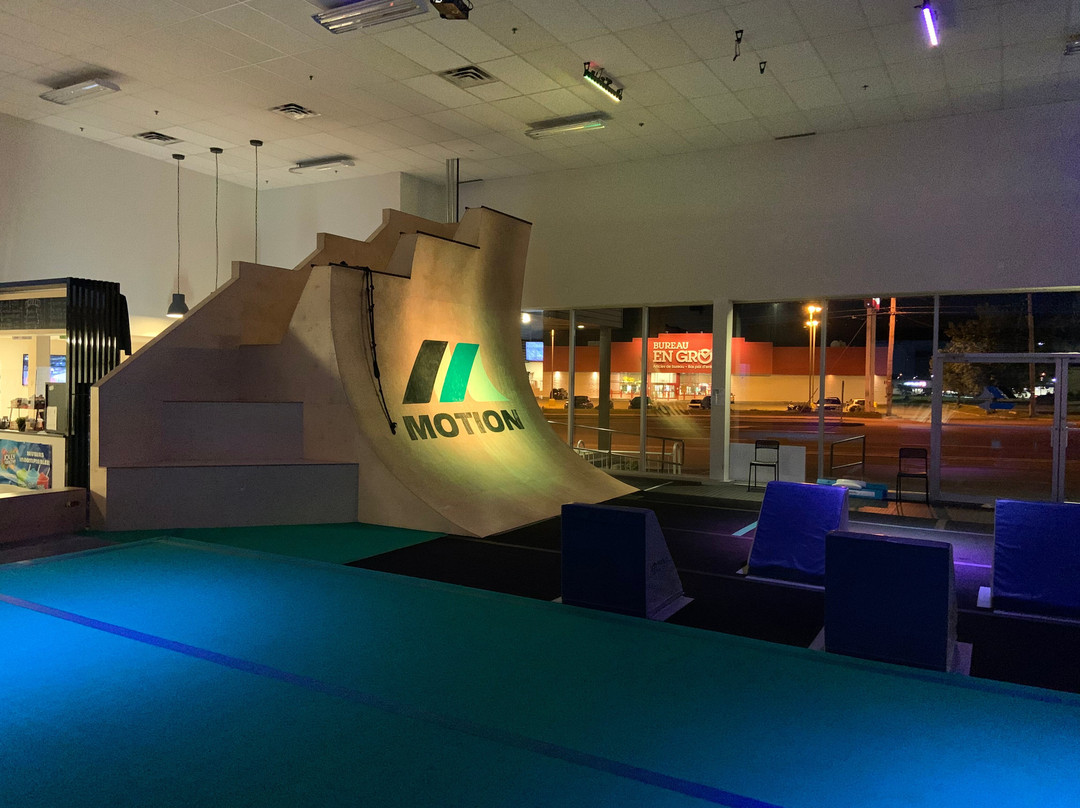 Saint-Paul-d'Abbotsford旅游景点-Motion