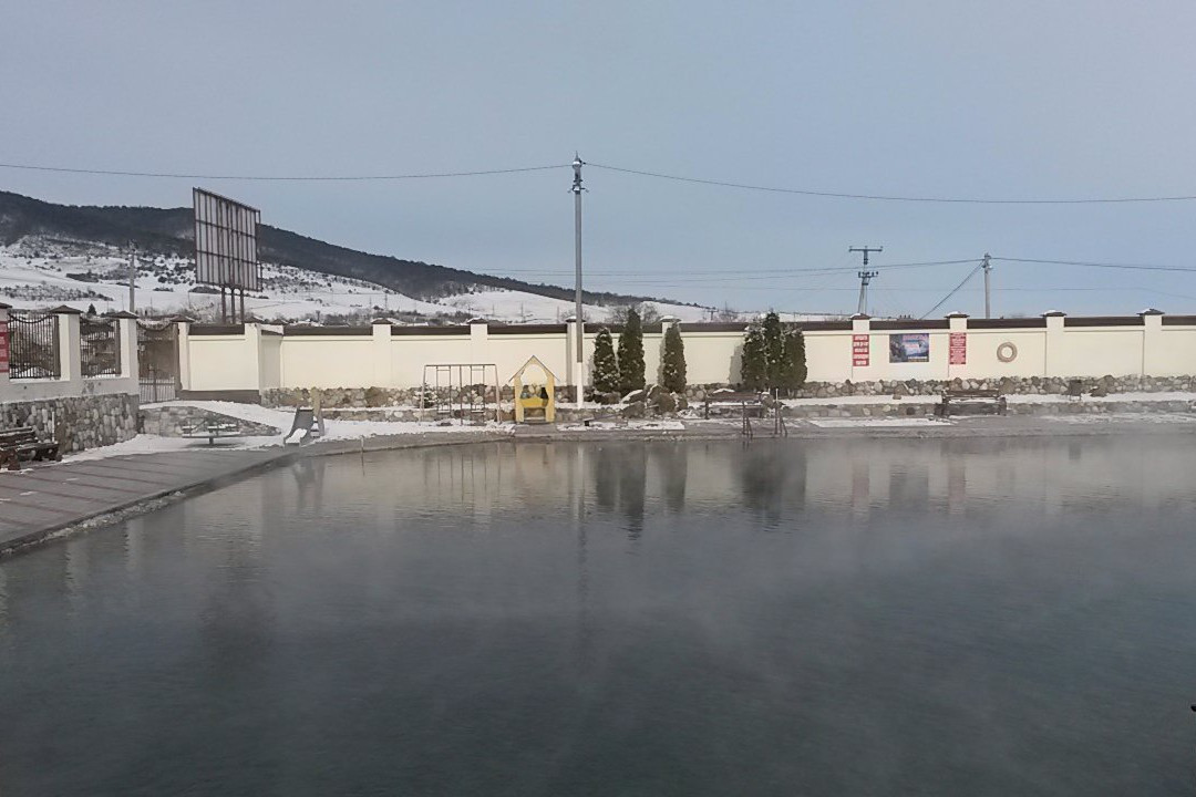 Thermal Springs Aushiger景点图片