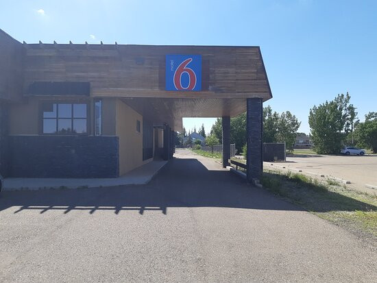 Motel 6 Brooks, AB主图