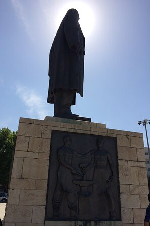İsmet İnönü Heykeli-Malatya必去景点