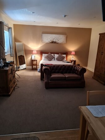 The Woodman Inn主图