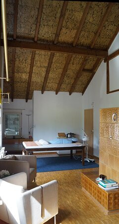 niweba Wellness & Massage-Reinach必去景点