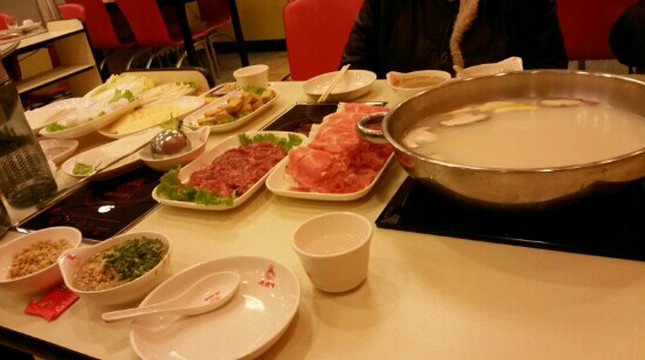 济阳县餐馆和美食-彤德莱火锅(洪楼店)