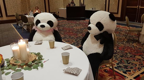 太阳峰会议中心大酒店主图