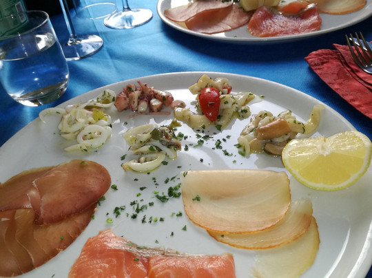 Villanuova sul Clisi餐馆和美食-Senso Unico