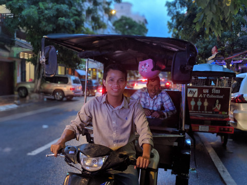 Savin Phnom Penh Private Taxi-金边必去景点