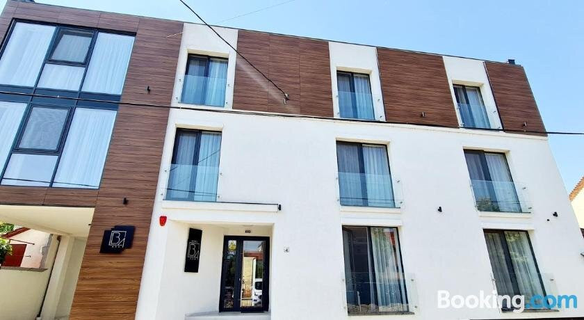 Hotel B4
