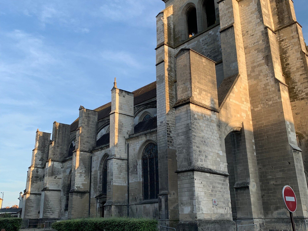 Aube旅游景点-Eglise Saint Etienne