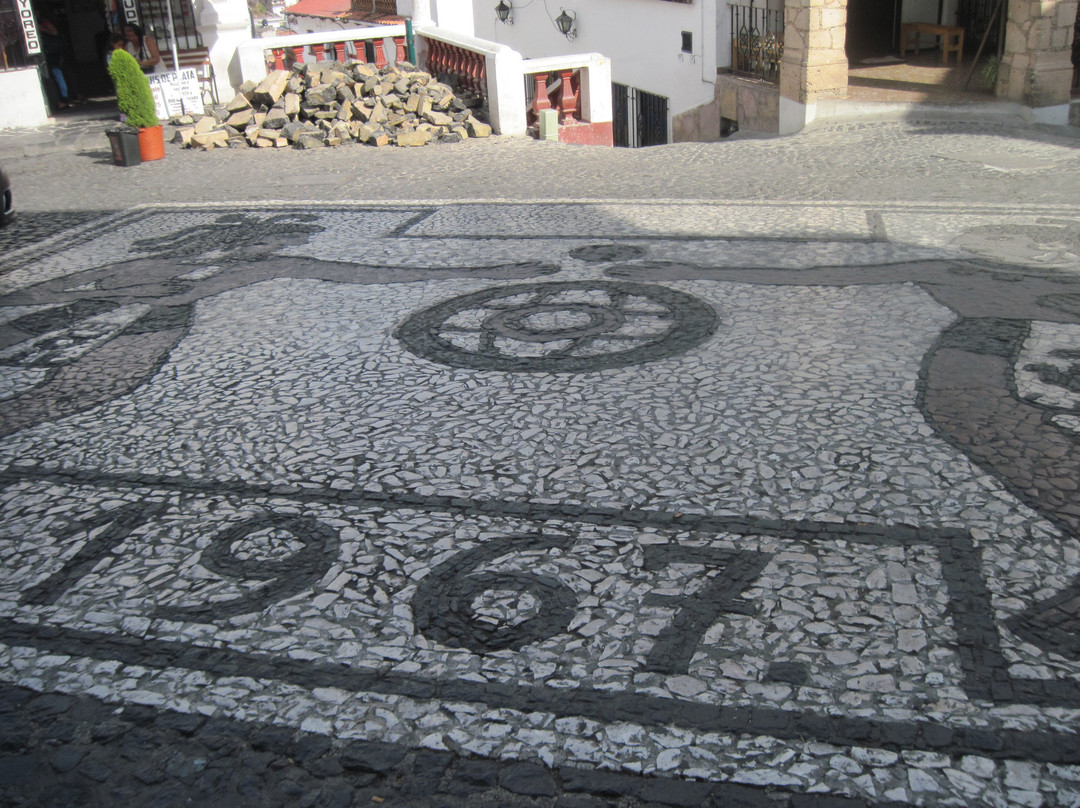 Plaza Borda-塔斯科必去景点