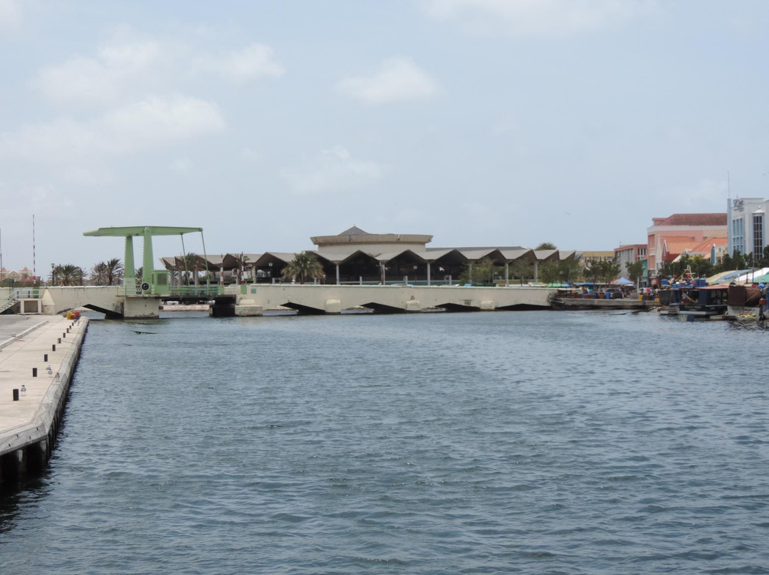 艾玛女王浮桥-威廉斯塔德必去景点