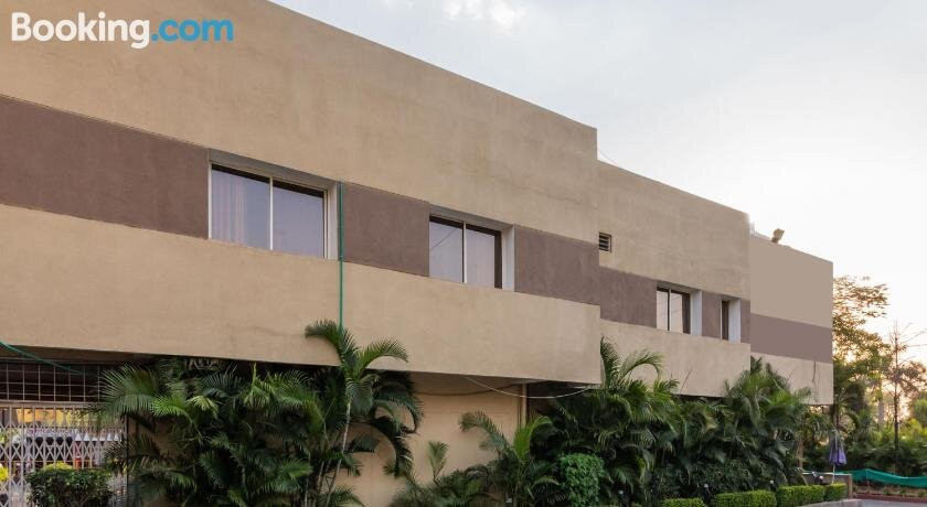 OYO 82140 The Kickout