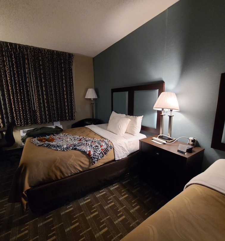 Quality Inn Galesburg Near US Highway 34 And I-74主图