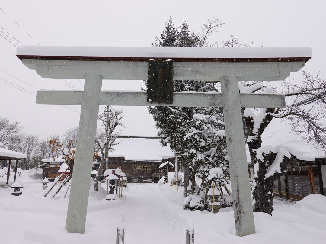 Tadeuga Shrine景点图片