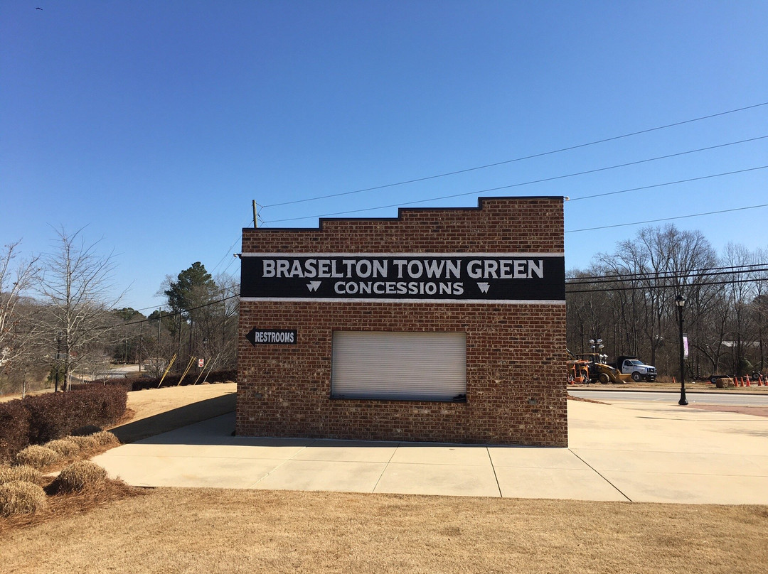 Braselton Town Green