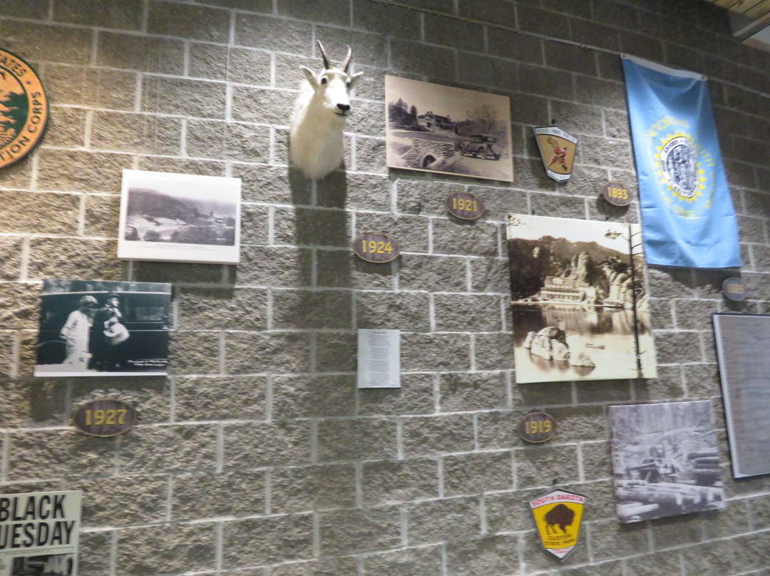 Custer State Park Visitor Center景点图片