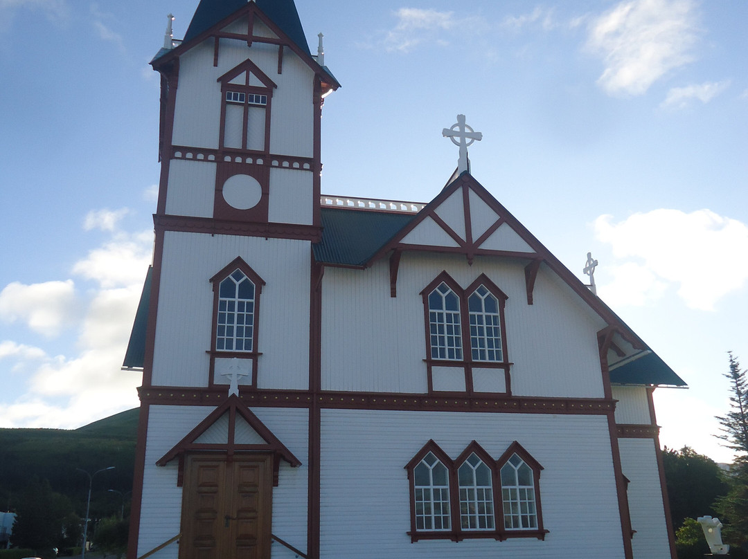 Husavikurkirkja-胡萨维克必去景点