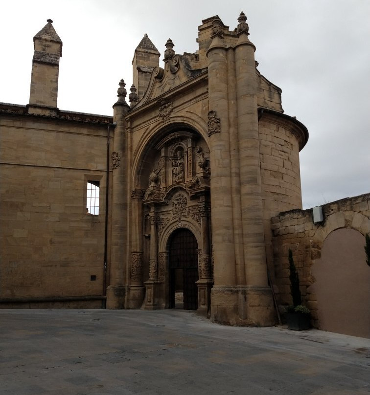Ruinas de San Pedro-Viana必去景点