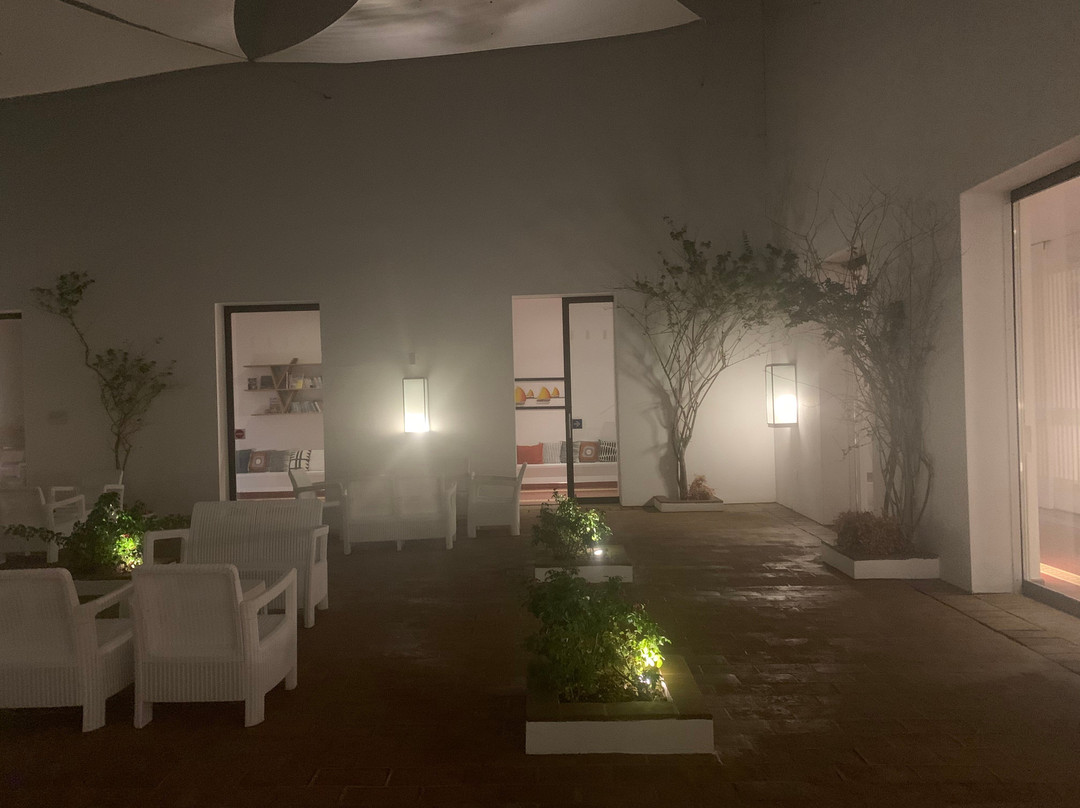 埃考克－埃武拉套房Spa酒店主图