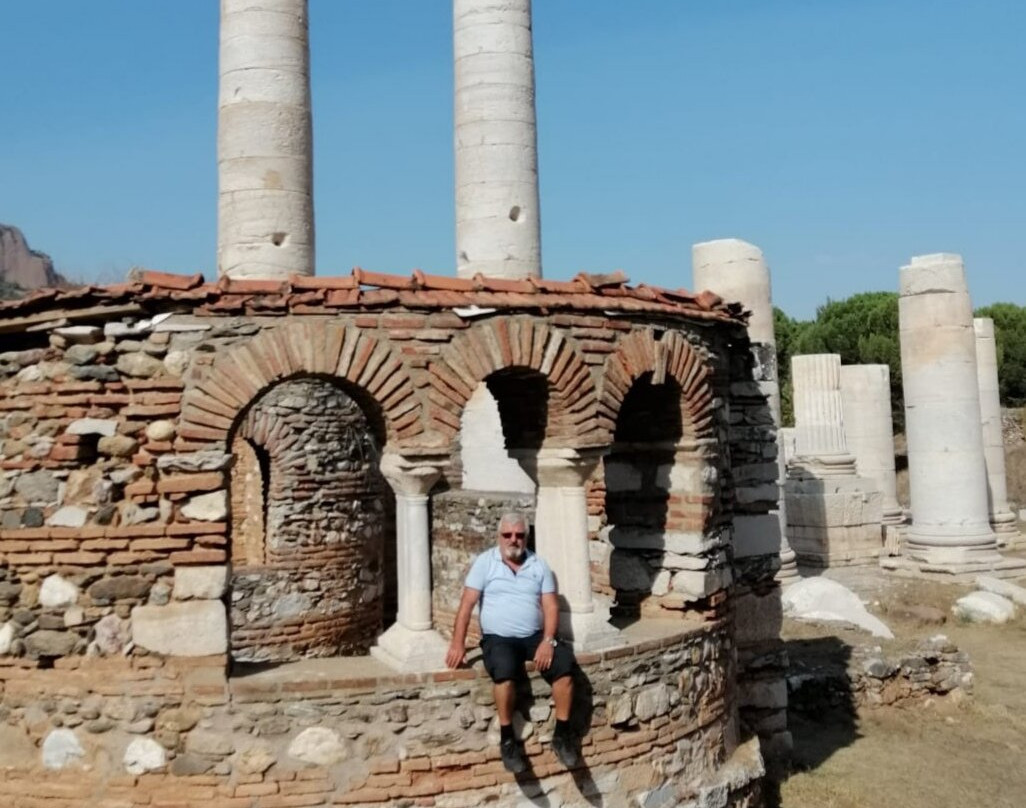 Sart kilisesi (Artemis tapınağı)