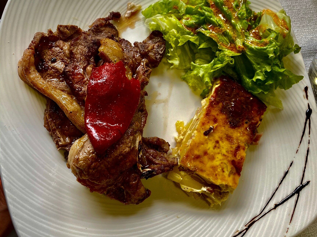 尼夫河源头酒店主图