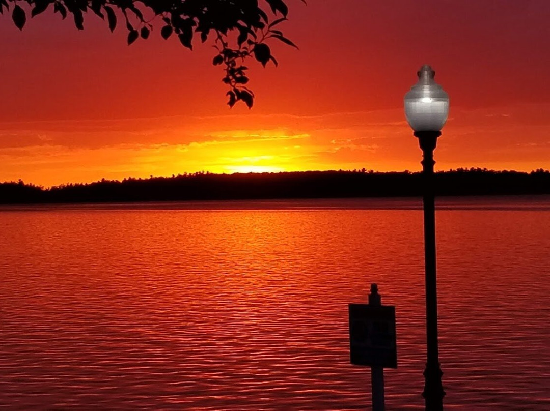 Sunset Shores Resort Cadillac主图