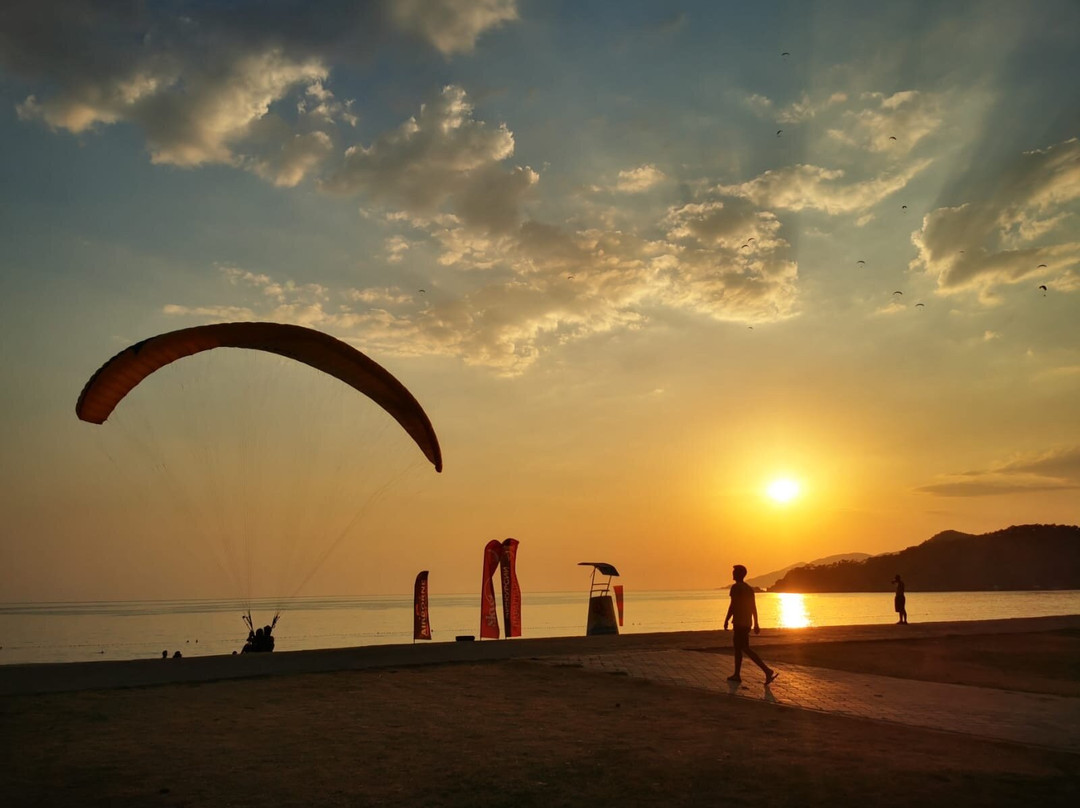 Skystar Paragliding景点图片