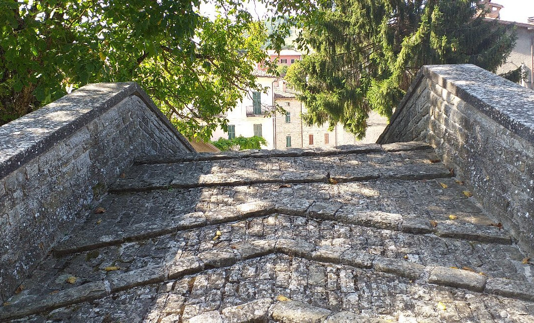Ponte Medievale-Apecchio必去景点