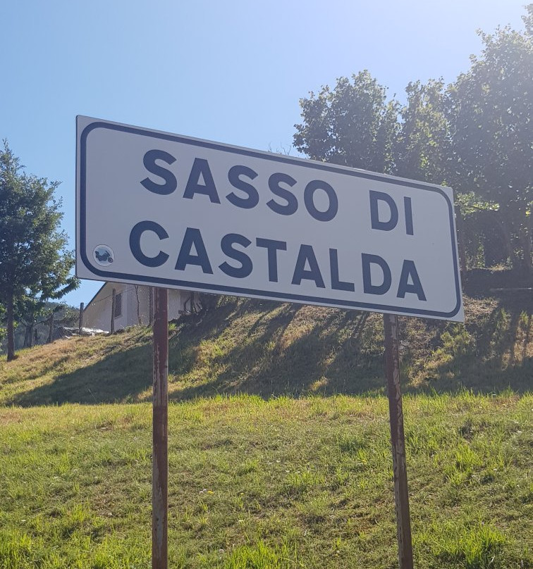 Ruderi del Castello di Sasso di Castalda景点图片
