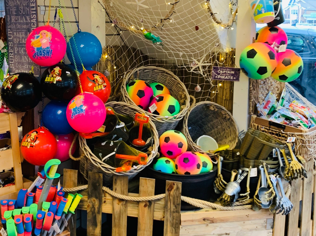 The Candy Cove-Chapel St. Leonards必去景点