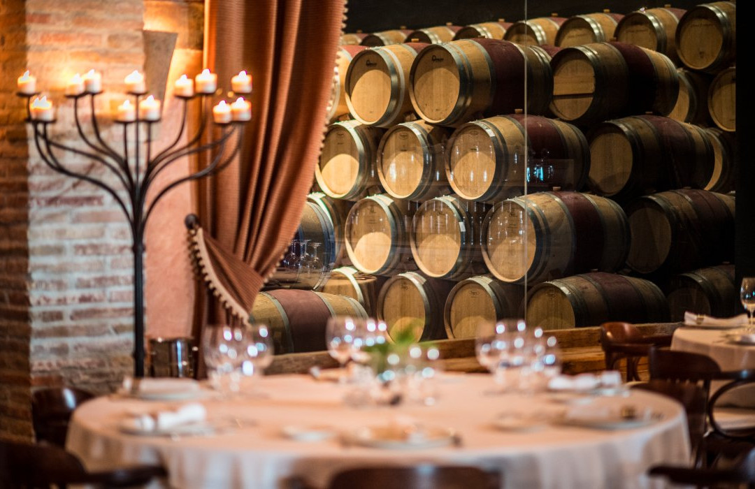 Ribaforada餐馆和美食-Restaurante Pago de Cirsus