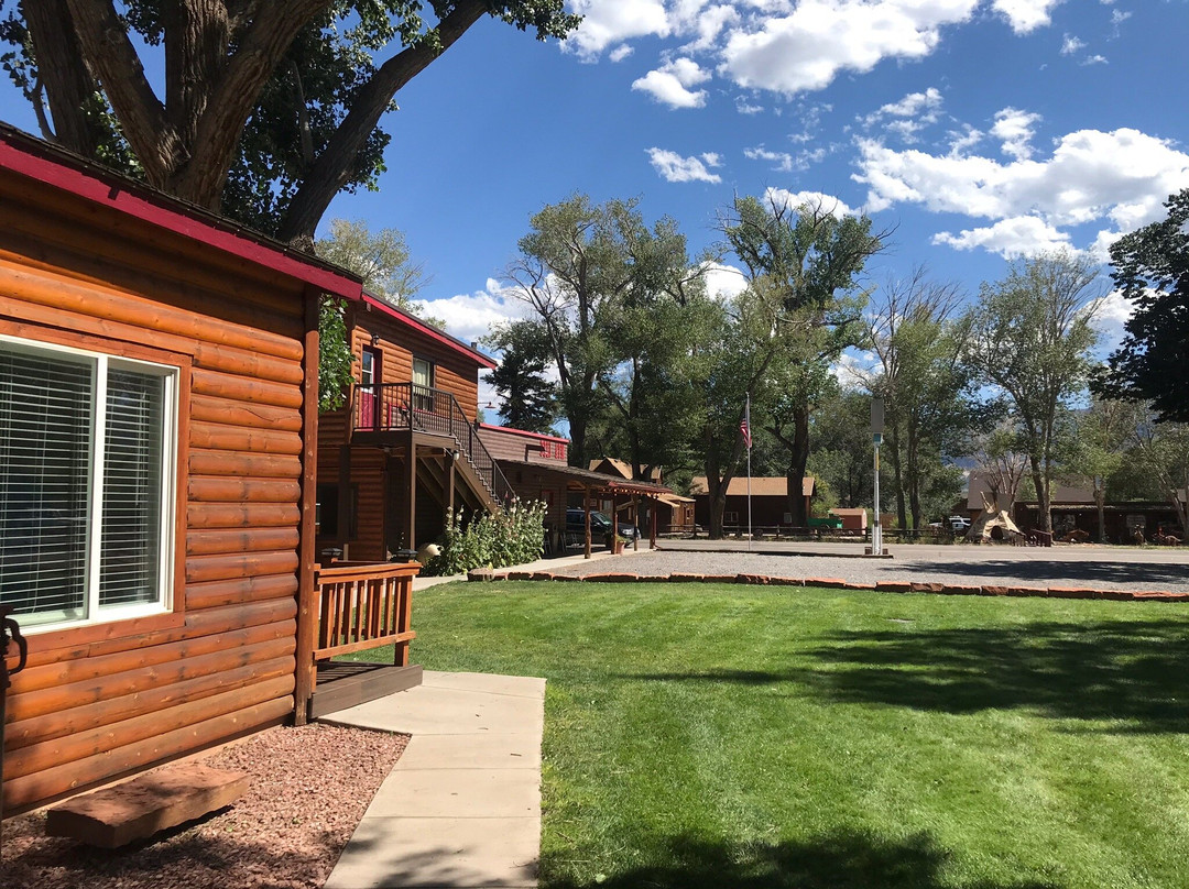 Chuck Wagon Lodge主图