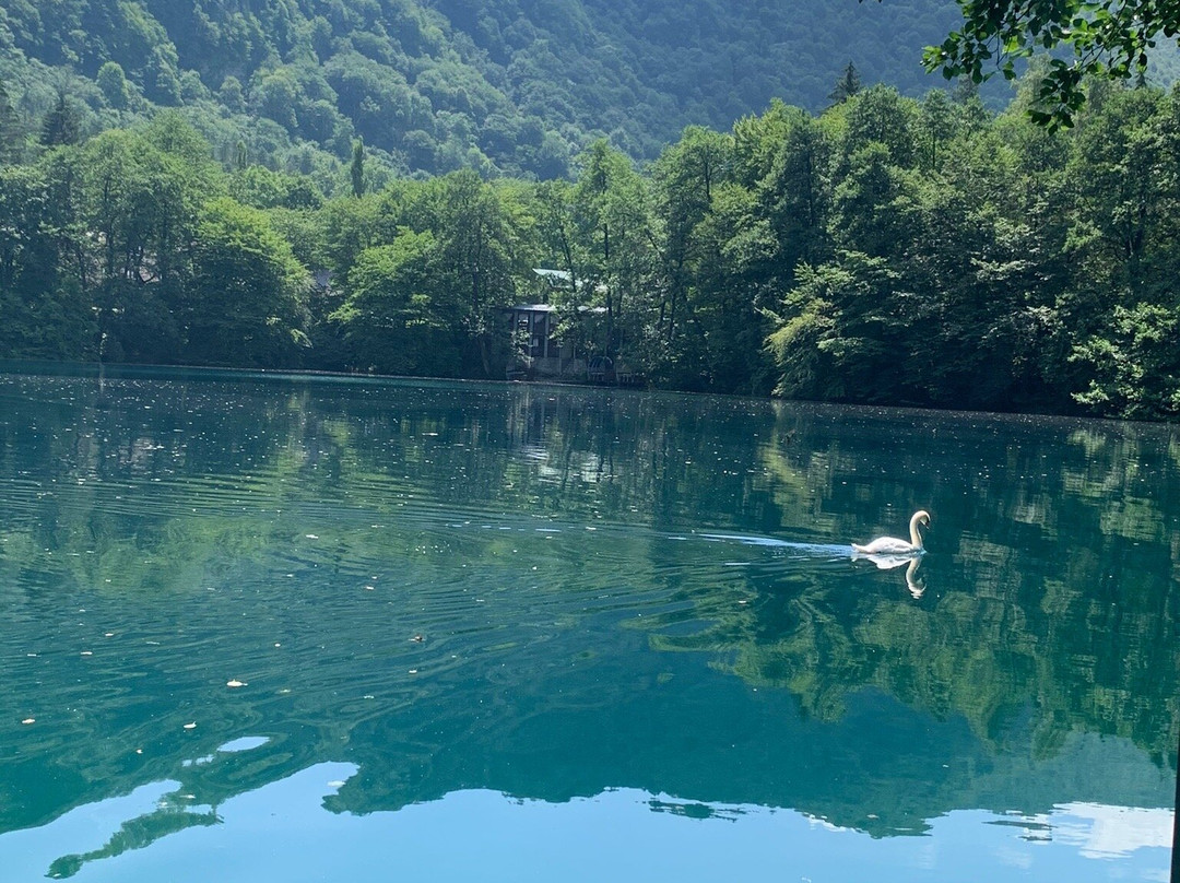 Blue Lake Chirik-Kyol景点图片