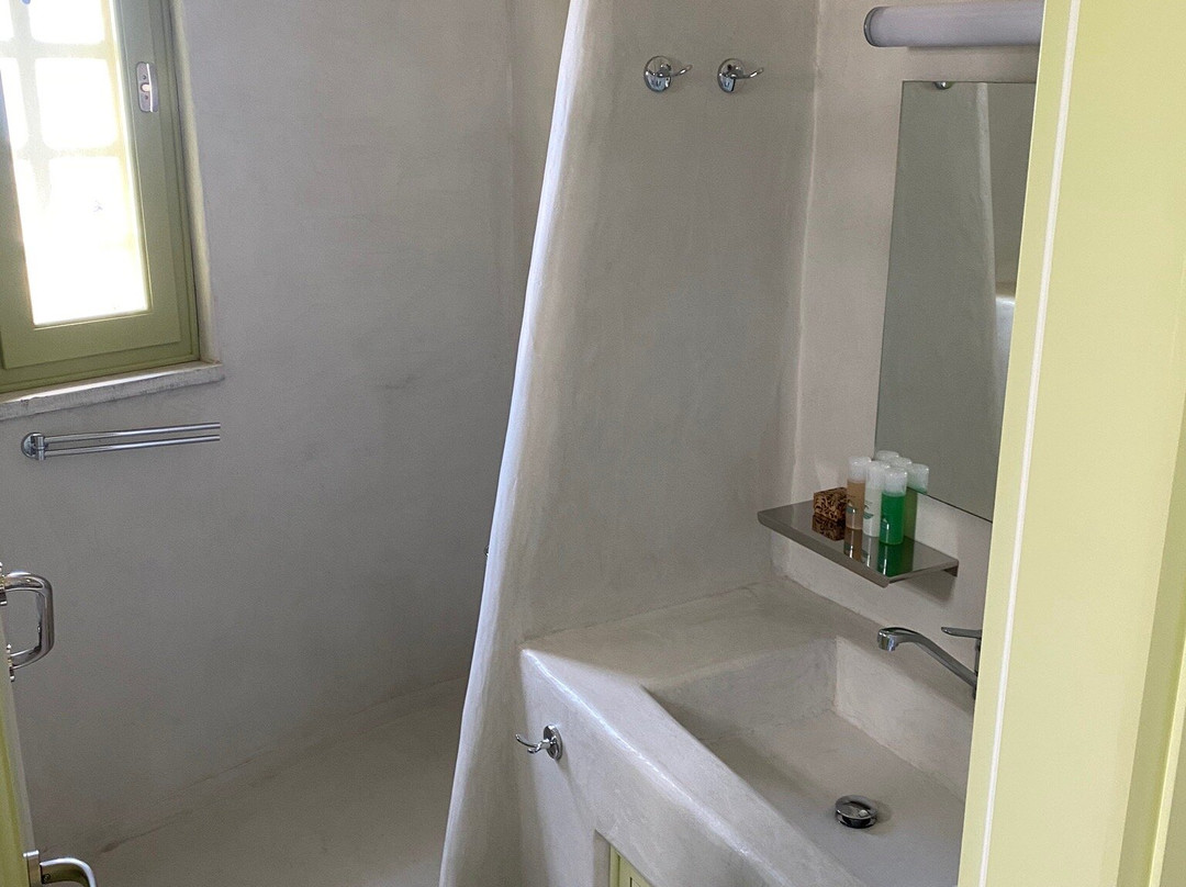 Crossroads Inn主图