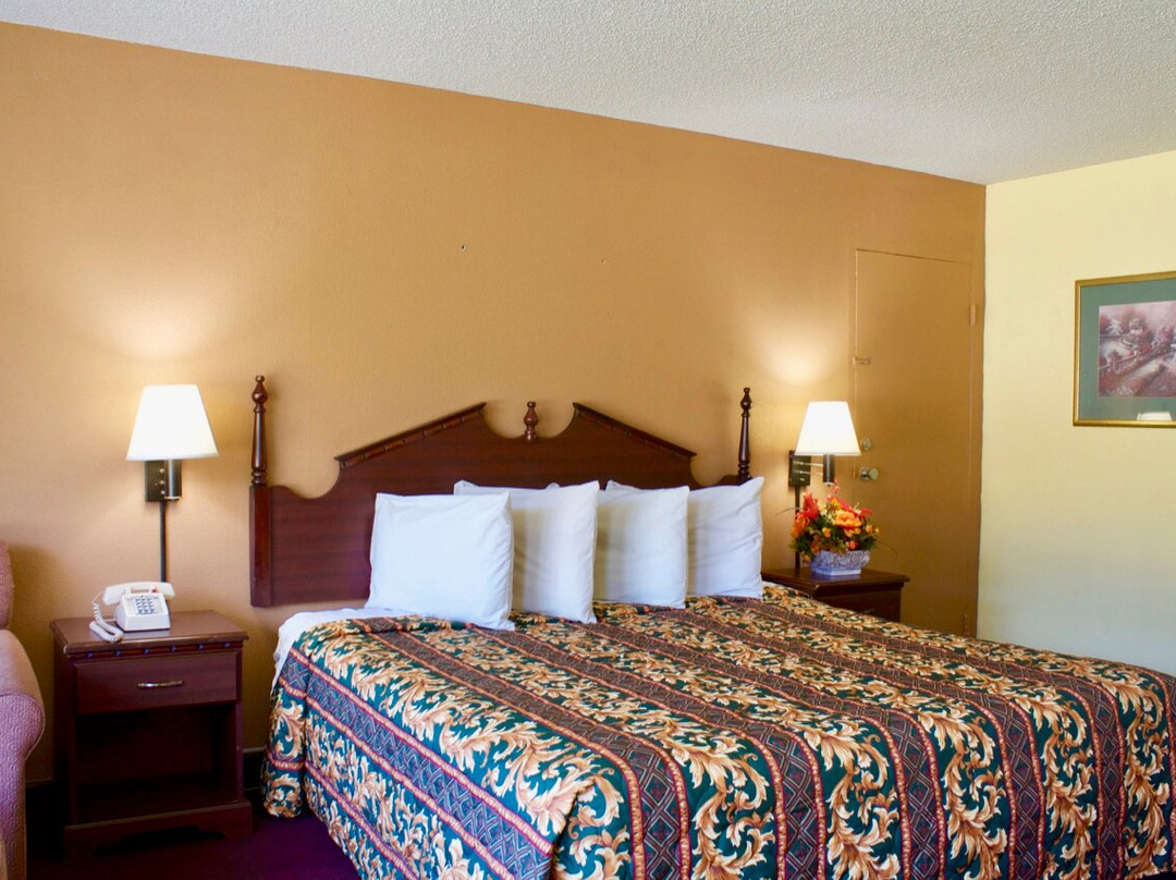 Relax Inn Monroe主图