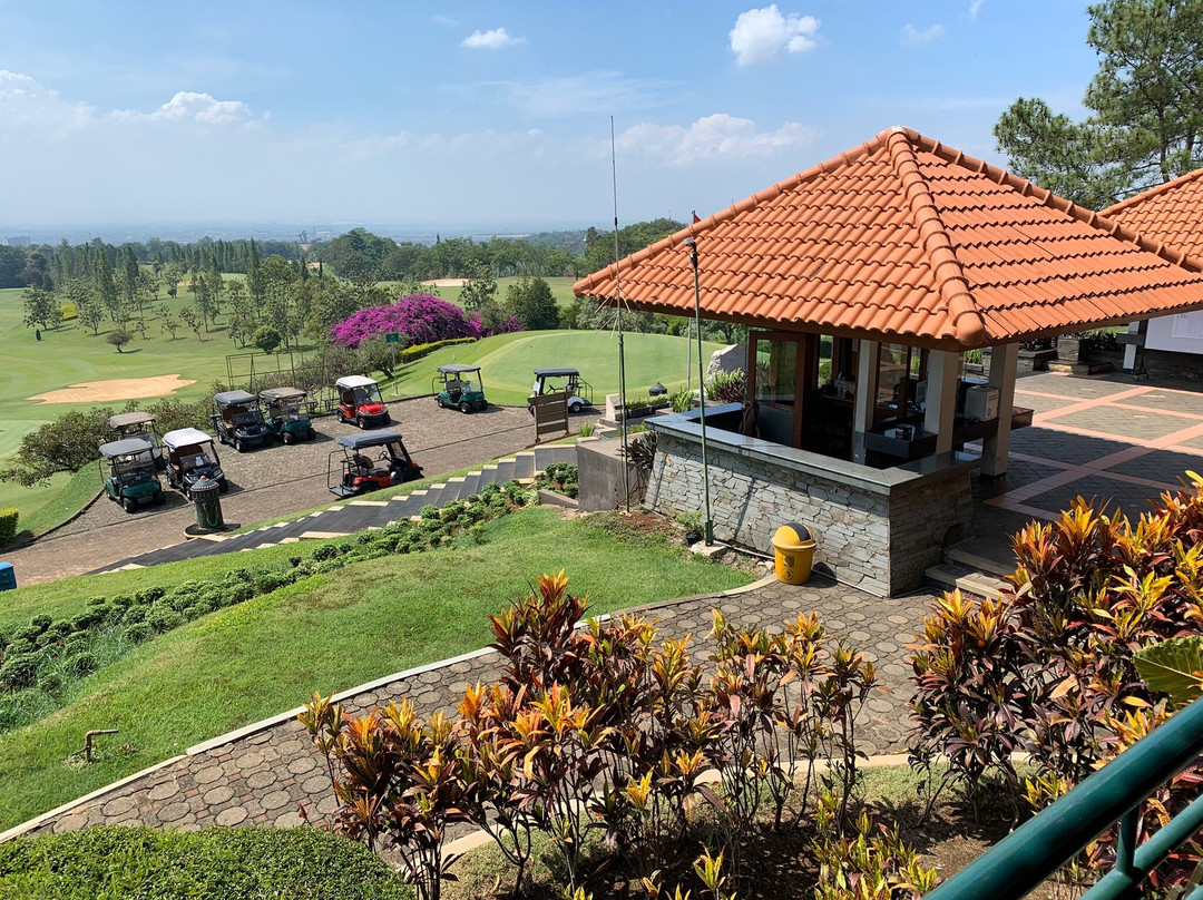 Giri Gahana Golf & Resort景点图片