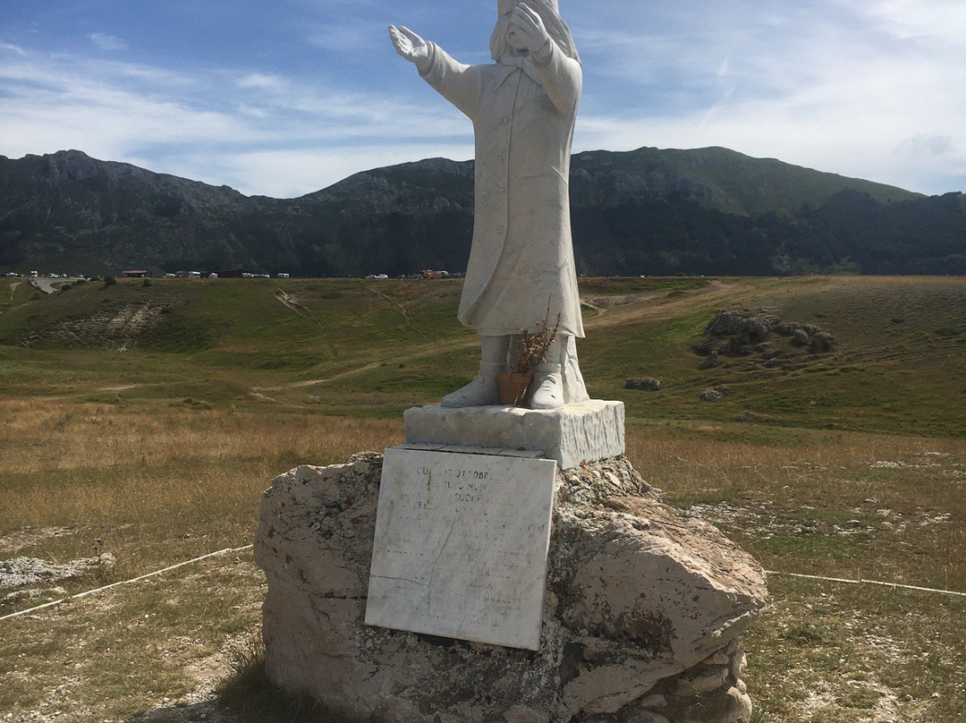 Monumento al pastore Pupo Nunzio景点图片
