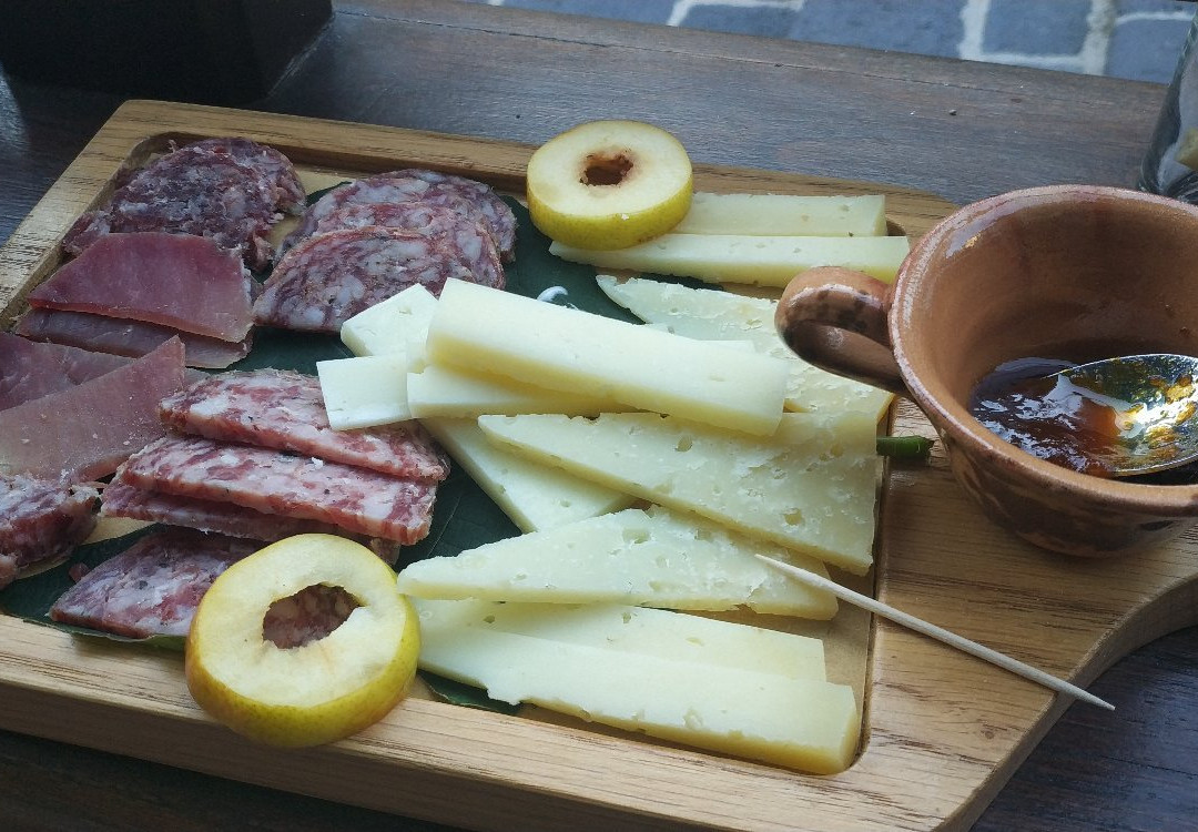 Ænos Enoteca-博尔塞纳必去景点