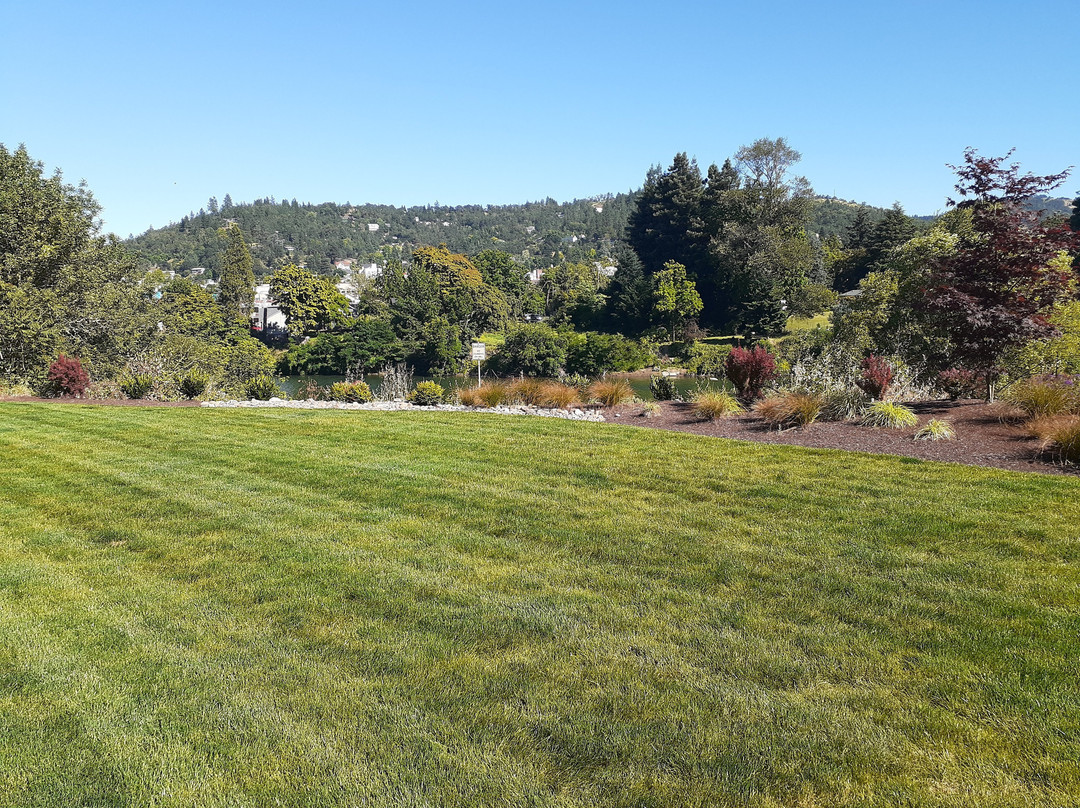 罗斯堡快捷假日酒店主图