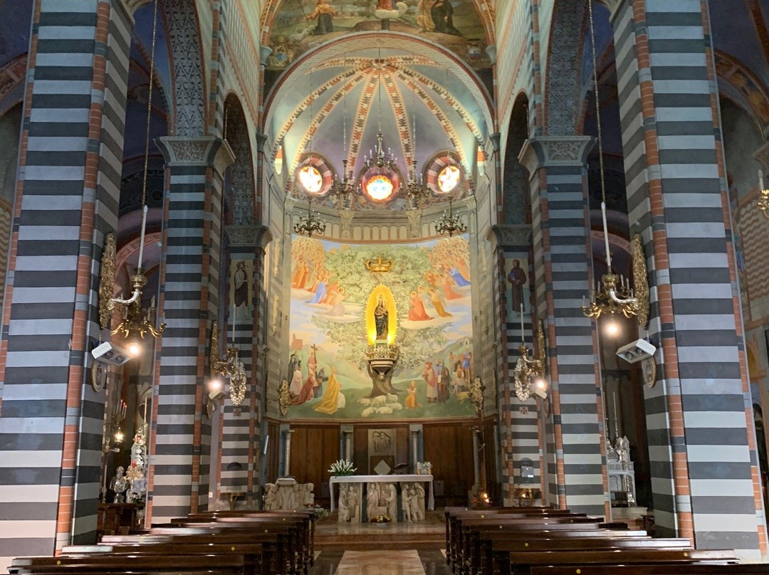 Santuario della Beata Vergine della Quercia-Bettola必去景点
