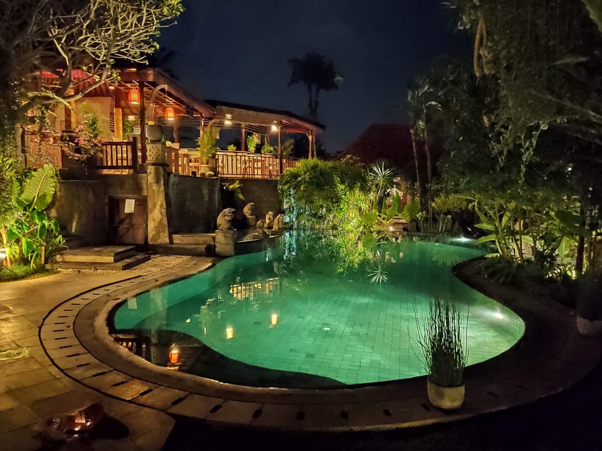 索尼娅乌布别墅酒店-泳池