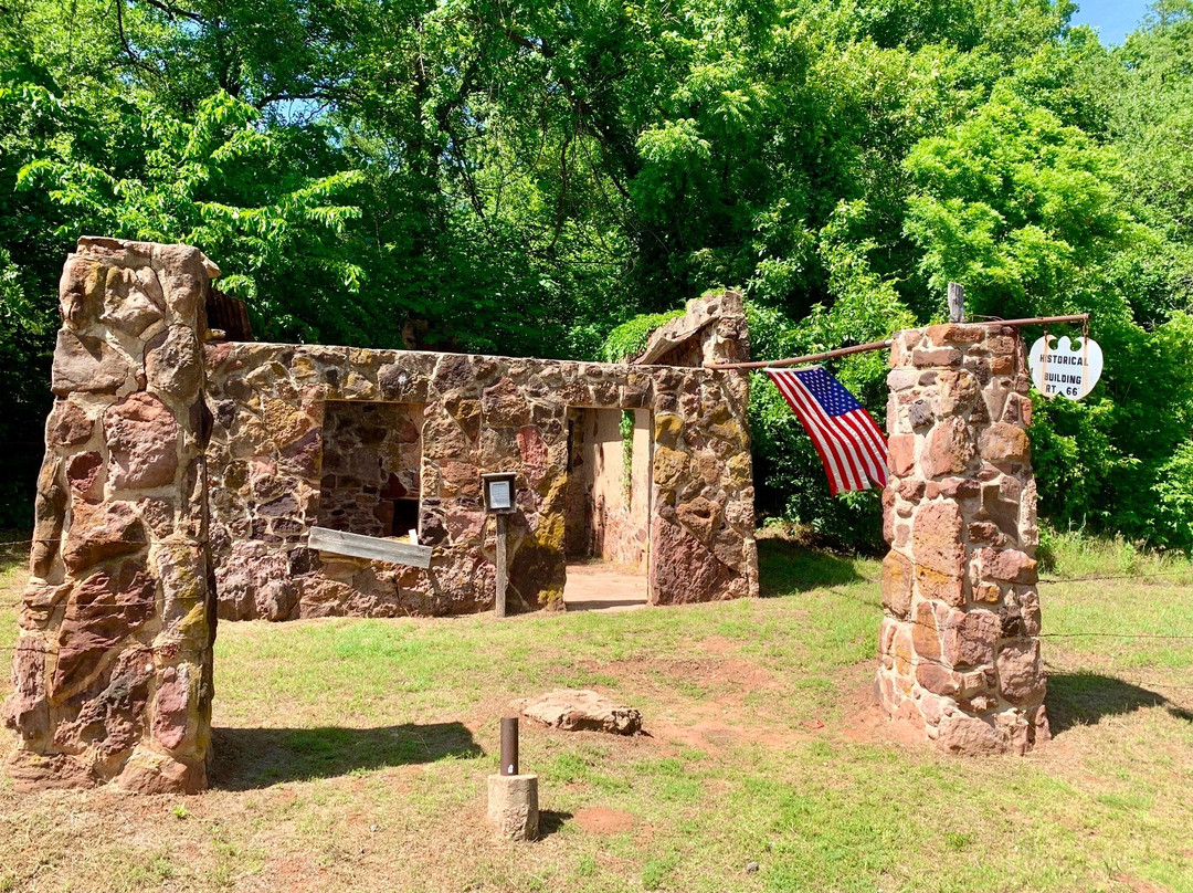 Route 66 Abandoned Gas Station-Arcadia必去景点