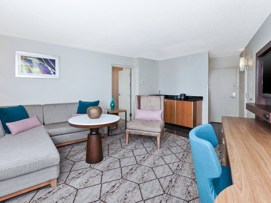 锡拉丘兹皇冠假日酒店主图