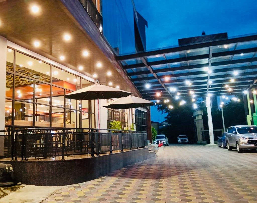 Premiere Hotel Tegal主图