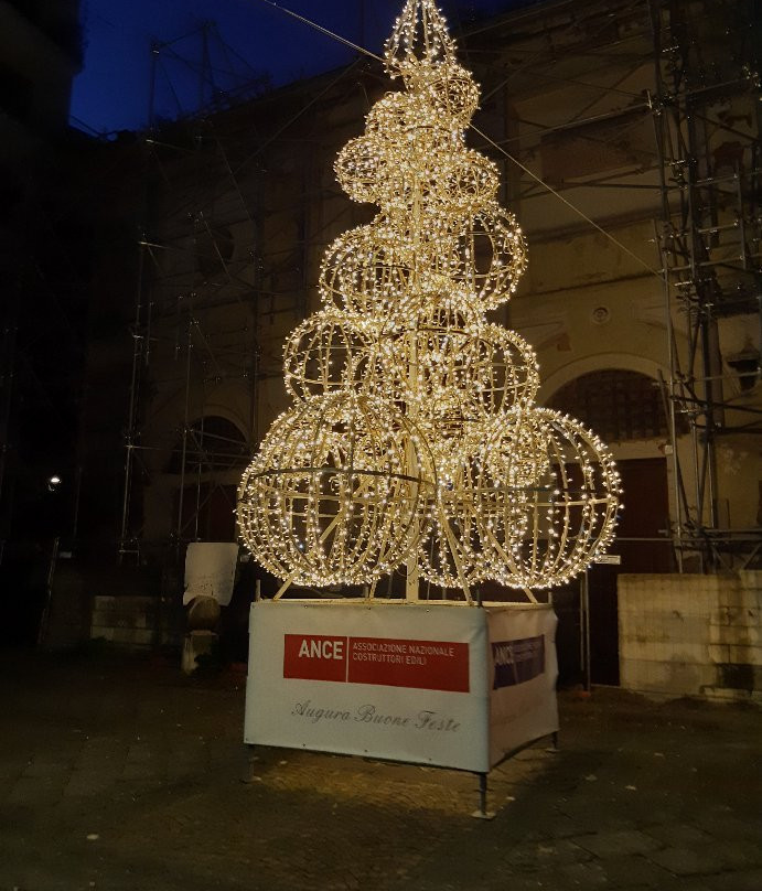 Piazza della Liberta-阿韦利诺必去景点
