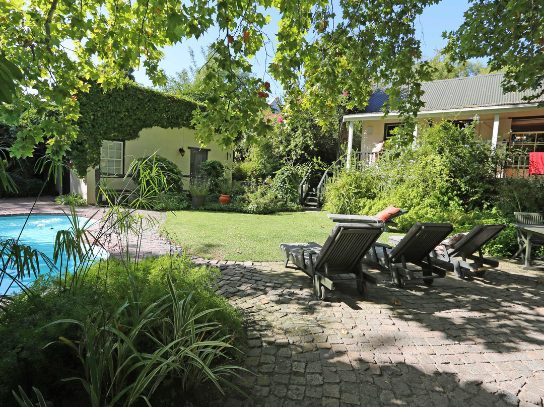 Constantia Stables主图