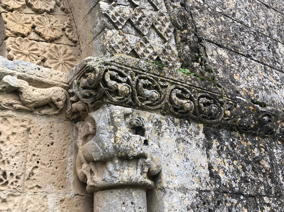 Eglise Notre-Dame-de-la-Nativité景点图片