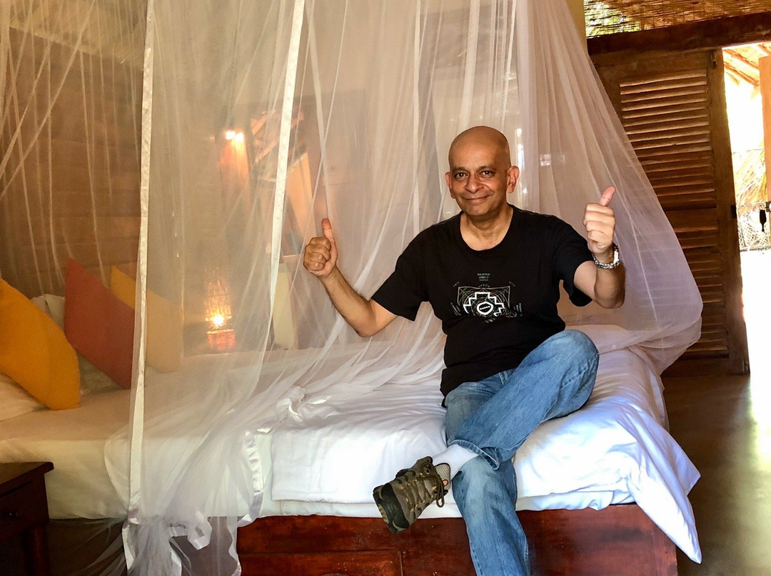 啪啦嘎玛海滩酒店主图