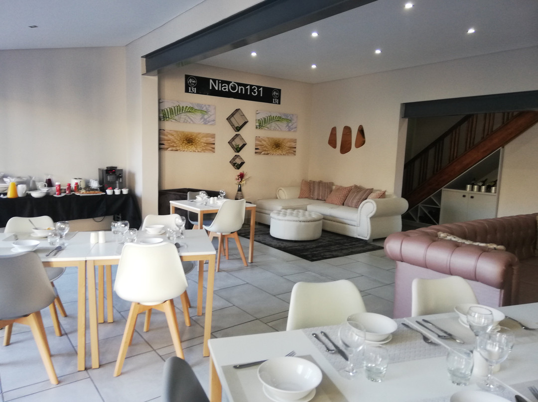 Lansdowne酒店住宿-Nia On 131