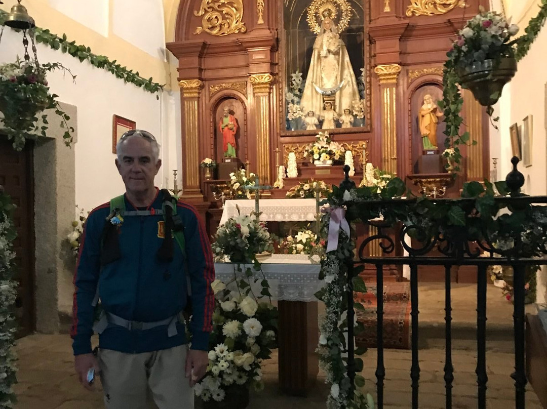Ermita de Nuetra Senora de Navahonda-Robledo de Chavela必去景点